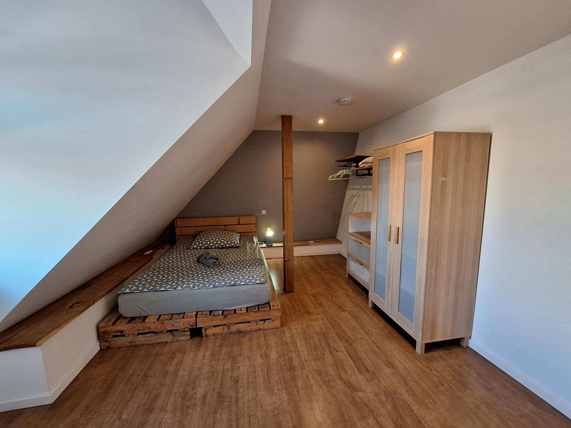 Bielefeld Zentral Komplette Fewo, 4 Schlafbereiche Bis Zu 8 Personen Buitenkant foto